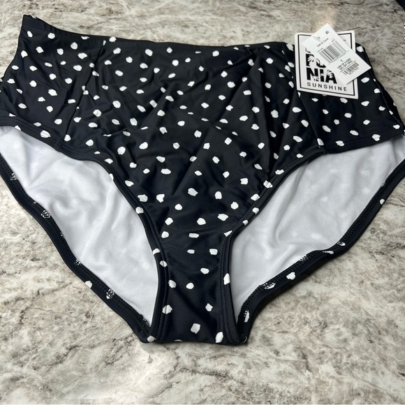 Salt + Cove polka dot bikini bottom right size size 1 plus black white - Picture 1 of 3